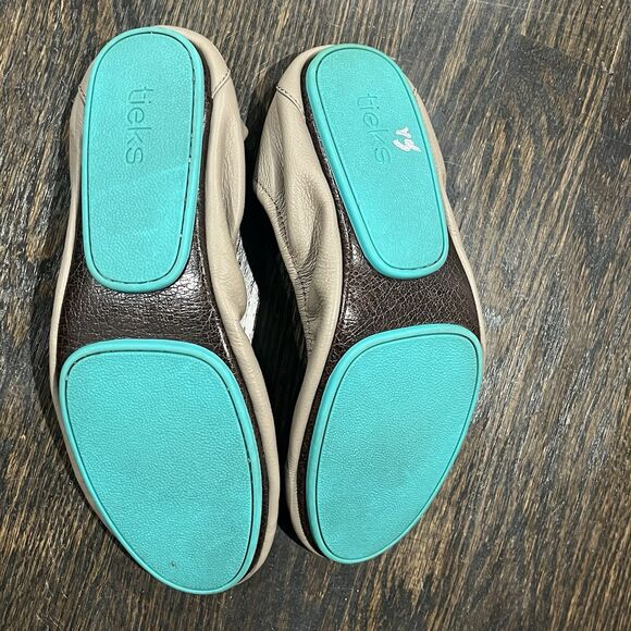 Tieks Ballet Flats Womens 9 Taupe Neutral Leather Slip On Travel Shoes Packable - Picture 7 of 8